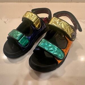 Girls size 2 mini Orson Sandals